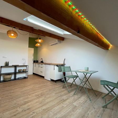 Chaleureux Studio Mansarde - Coeur De Ville De Sete Bagian luar foto