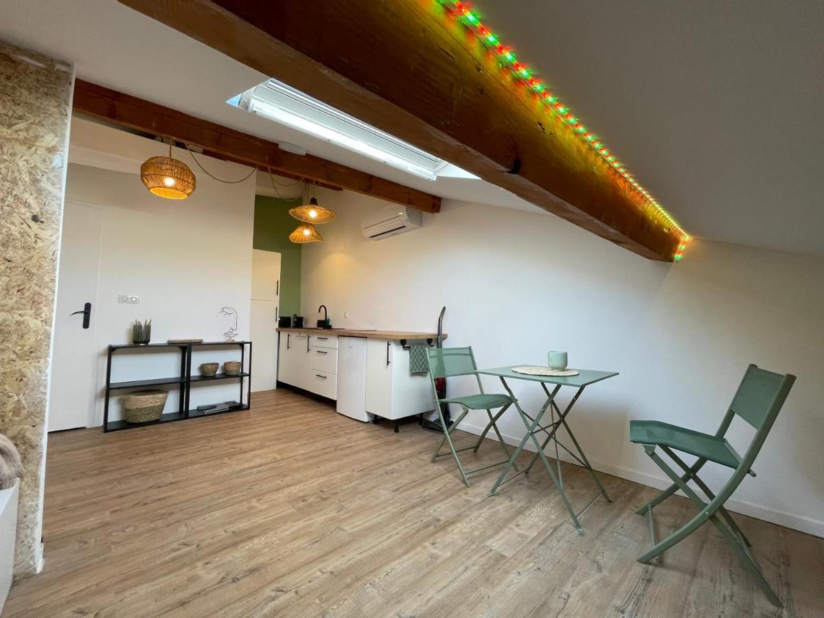 Chaleureux Studio Mansarde - Coeur De Ville De Sete Bagian luar foto
